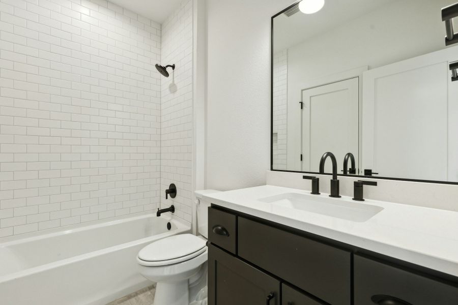 Furnished interior view inside a new home in , Dallas (Image 30).