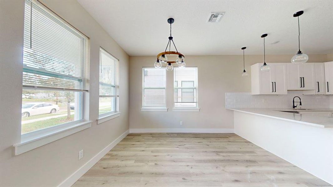 Spacious, unfurnished interior of a new home in , St. Petersburg (Image 54).