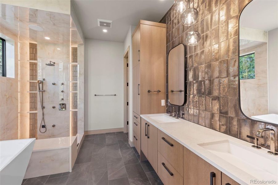 Furnished interior view inside a new home in , Breckenridge (Image 29).