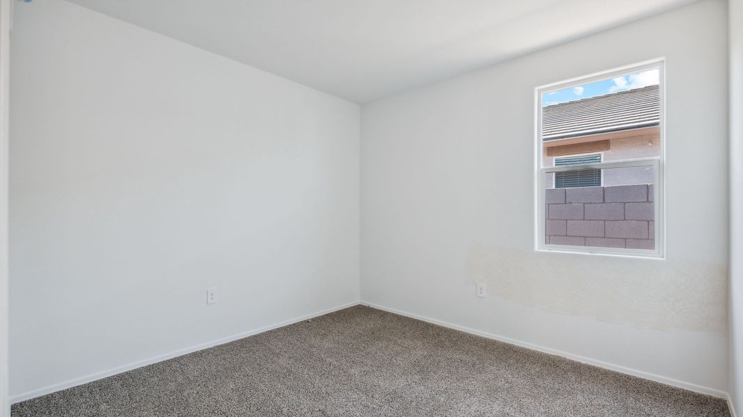Spacious, unfurnished interior of a new home in Anthem at Merrill Ranch, Florence (Image 16).