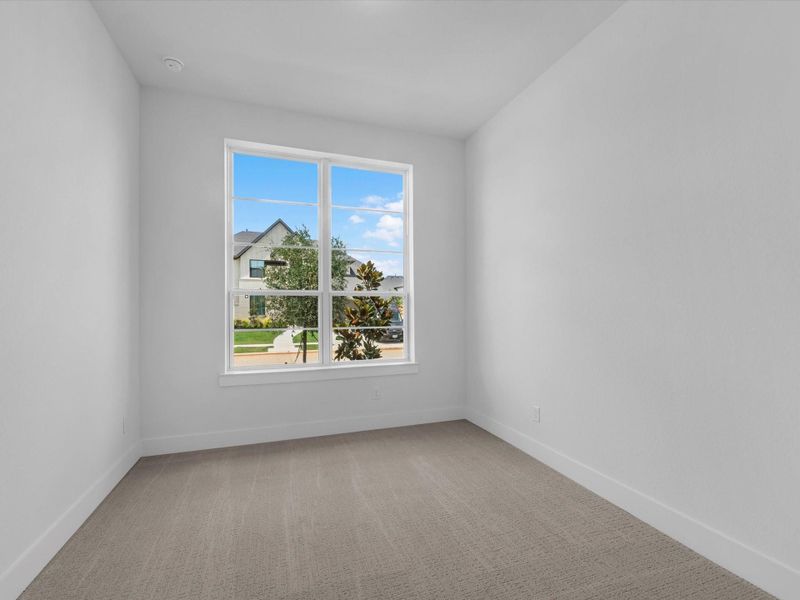 Spacious, unfurnished interior of a new home in Jubilee 50′, Hockley (Image 18).