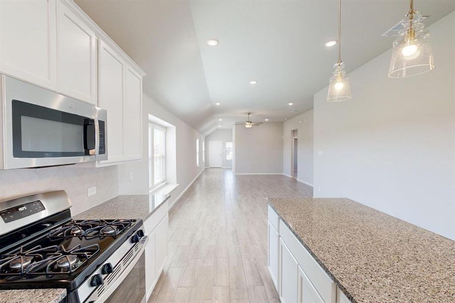 Furnished interior view inside a new home in Meadow Park, Ponder (Image 8).