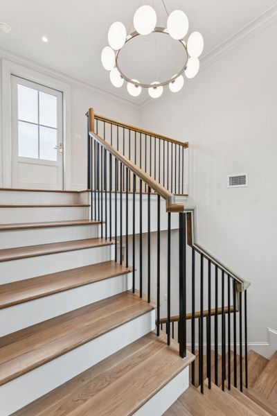 Spacious, unfurnished interior of a new home in , Charleston (Image 47).