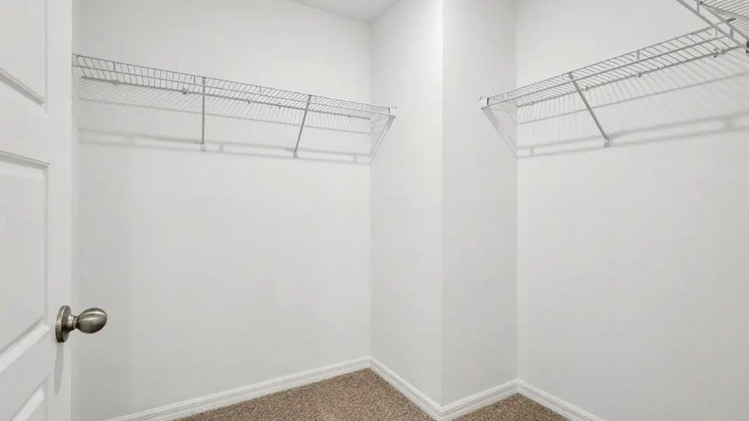 Spacious, unfurnished interior of a new home in Leoma's Landing, Lake Wales (Image 23). Spacious, unfurnished interior of a new home in Leoma's Landing, Lake Wales (Image 23).