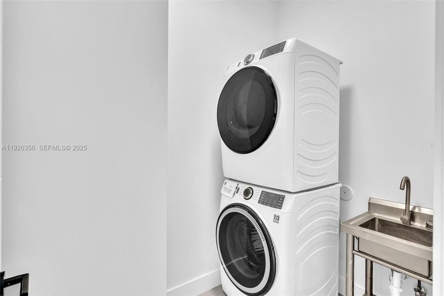 Furnished interior view inside a new home in , Miami (Image 32). Furnished interior view inside a new home in , Miami (Image 32).