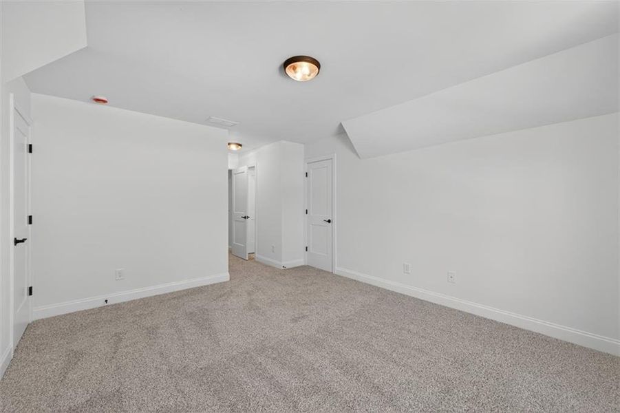 Spacious, unfurnished interior of a new home in , Jefferson (Image 45).