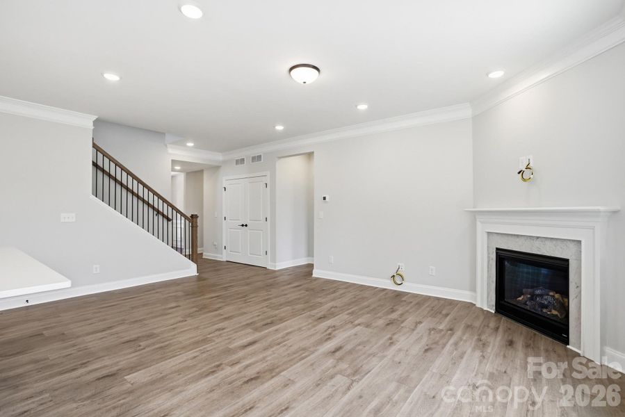 Family Room w/ fireplace