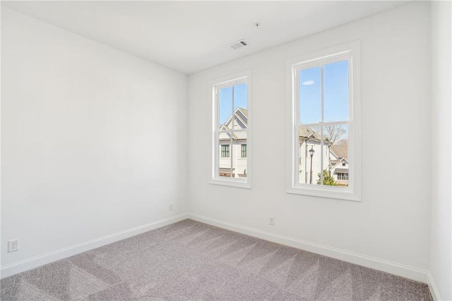 Spacious, unfurnished interior of a new home in , Peachtree Corners (Image 26).