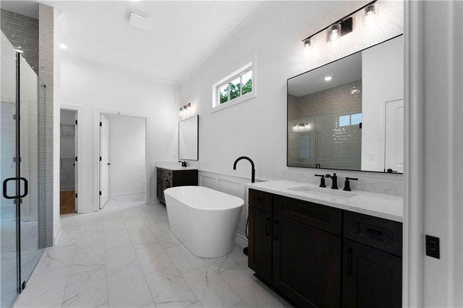 Furnished interior view inside a new home in , Waleska (Image 8).