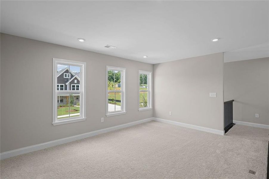 Spacious, unfurnished interior of a new home in Hidden Fields, Hoschton (Image 29).