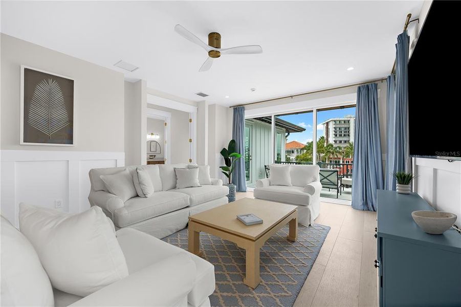 Furnished interior view inside a new home in , Sarasota (Image 45).