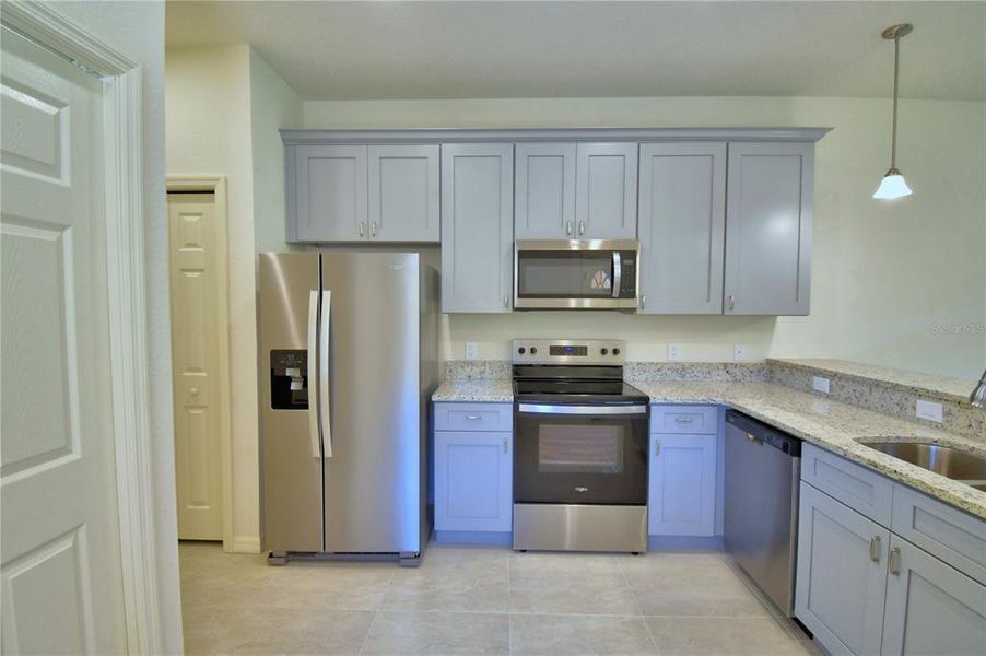 Furnished interior view inside a new home in , Winter Haven (Image 34).
