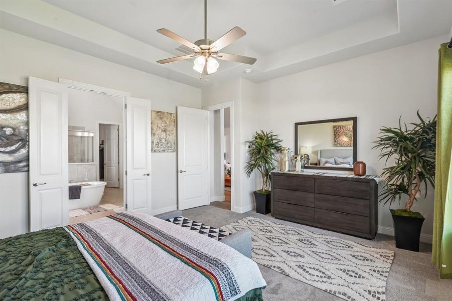 Furnished interior view inside a new home in Ridge Crossing, Waxahachie (Image 27).