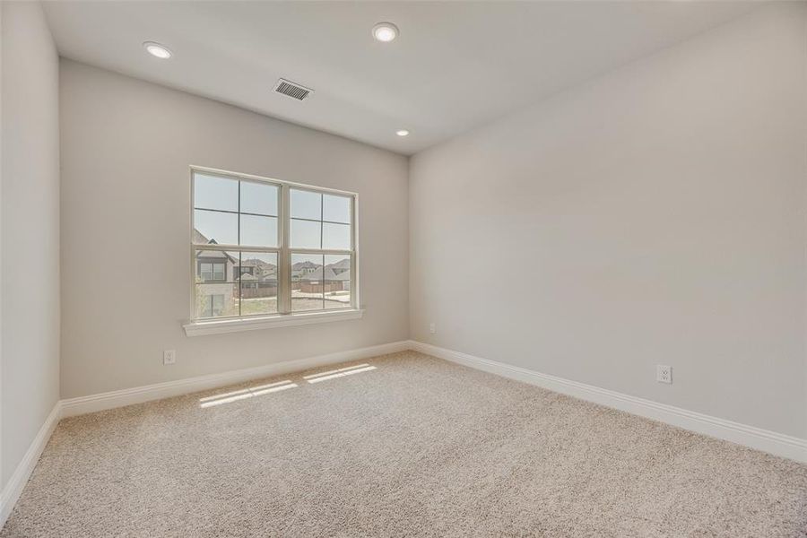 Spacious, unfurnished interior of a new home in Villages of Creekwood, Frisco (Image 31). Spacious, unfurnished interior of a new home in Villages of Creekwood, Frisco (Image 31).