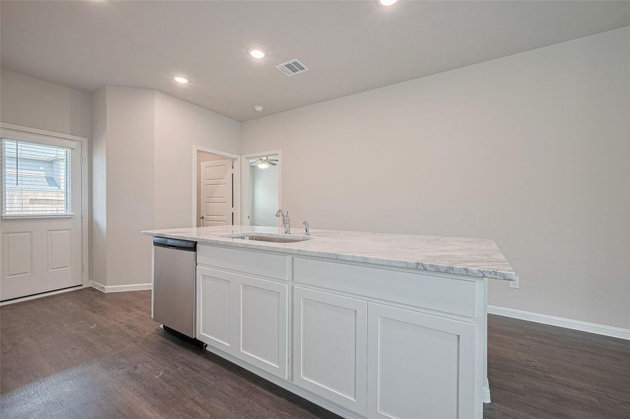 Furnished interior view inside a new home in Woodland Lakes, Huffman (Image 12). Furnished interior view inside a new home in Woodland Lakes, Huffman (Image 12).