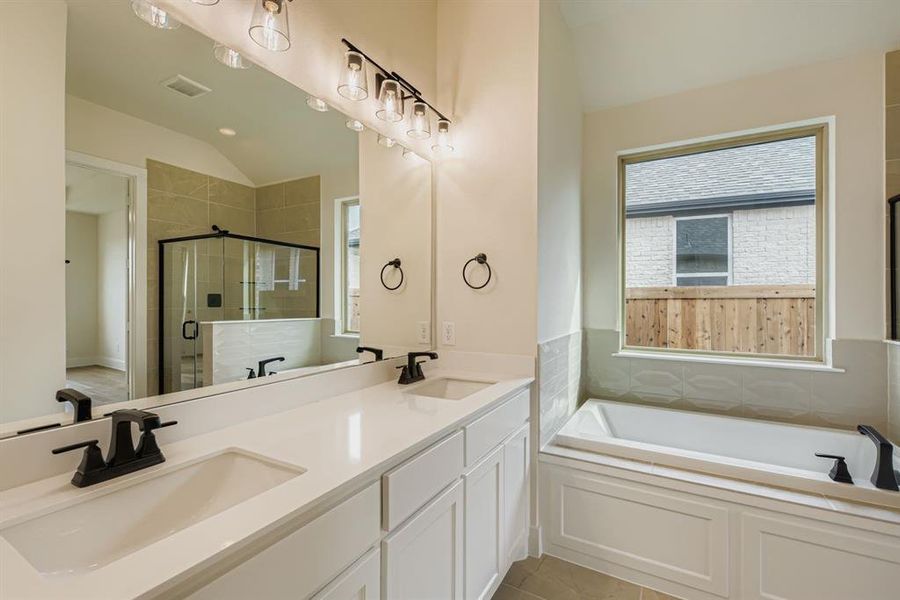 Furnished interior view inside a new home in Hillstead, Lavon (Image 8).