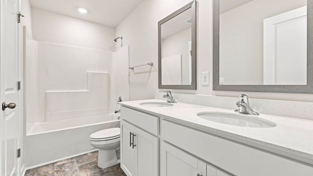 Furnished interior view inside a new home in Chestnut Ridge, Greenville (Image 11).