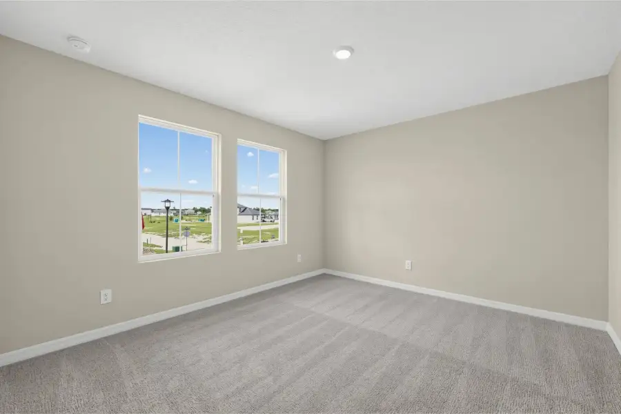 Spacious, unfurnished interior of a new home in Weslyn Park, St. Cloud (Image 23).