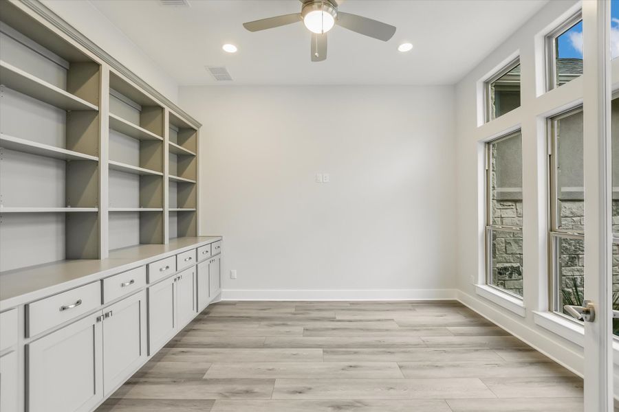 Furnished interior view inside a new home in Leander Estates, Leander (Image 12).