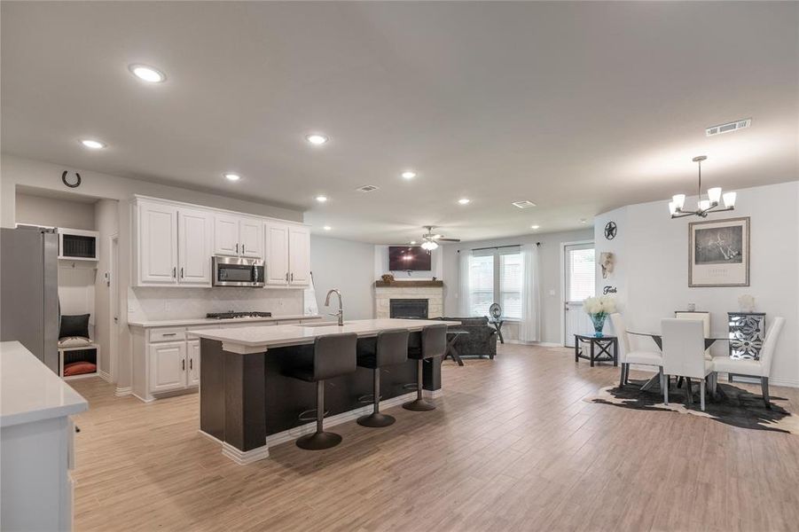 Furnished interior view inside a new home in Lakeview Heights, Azle (Image 11).