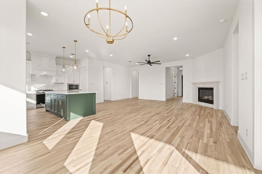 Spacious, unfurnished interior of a new home in Rocky Top Ranch, Reno (Image 29).