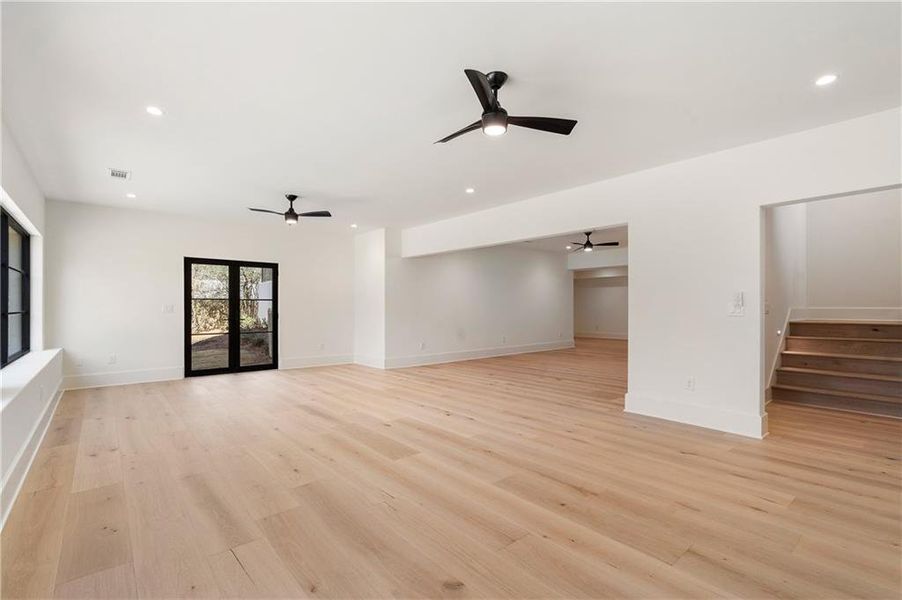 Spacious, unfurnished interior of a new home in , Alpharetta (Image 42). Spacious, unfurnished interior of a new home in , Alpharetta (Image 42).