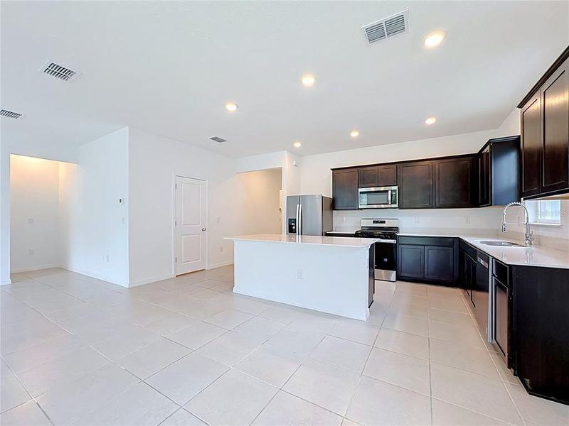 Furnished interior view inside a new home in , Ellenton (Image 8). Furnished interior view inside a new home in , Ellenton (Image 8).