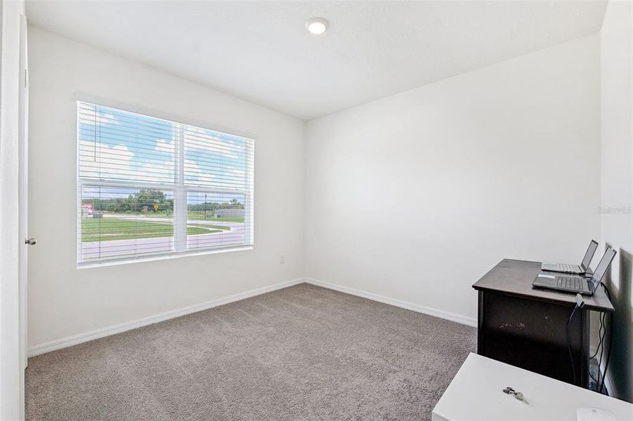 Spacious, unfurnished interior of a new home in , Wesley Chapel (Image 19).