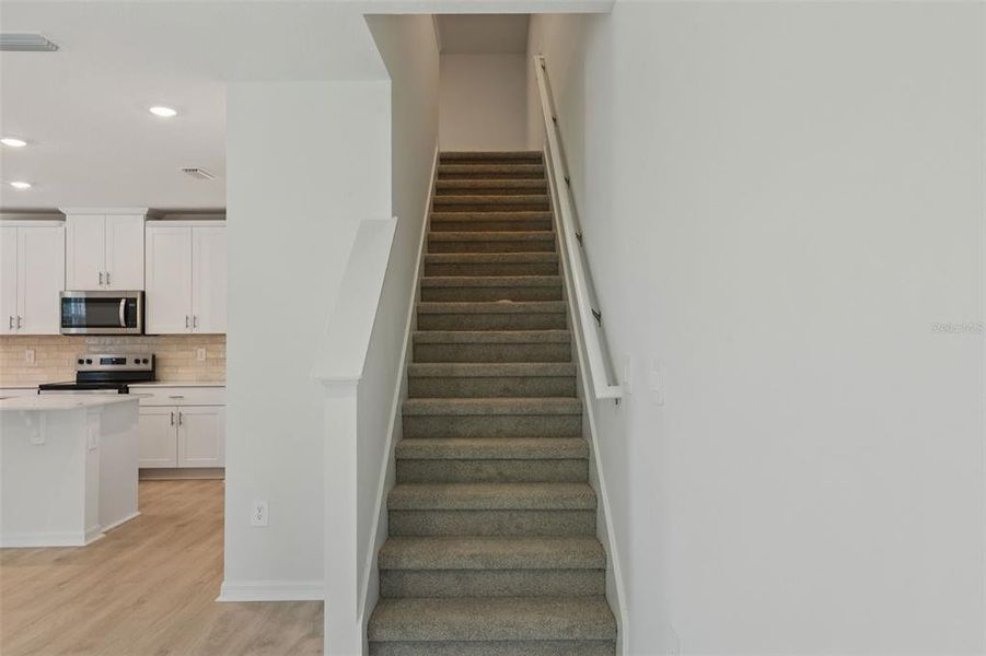 Spacious, unfurnished interior of a new home in Bradford Park, Ormond Beach (Image 17).