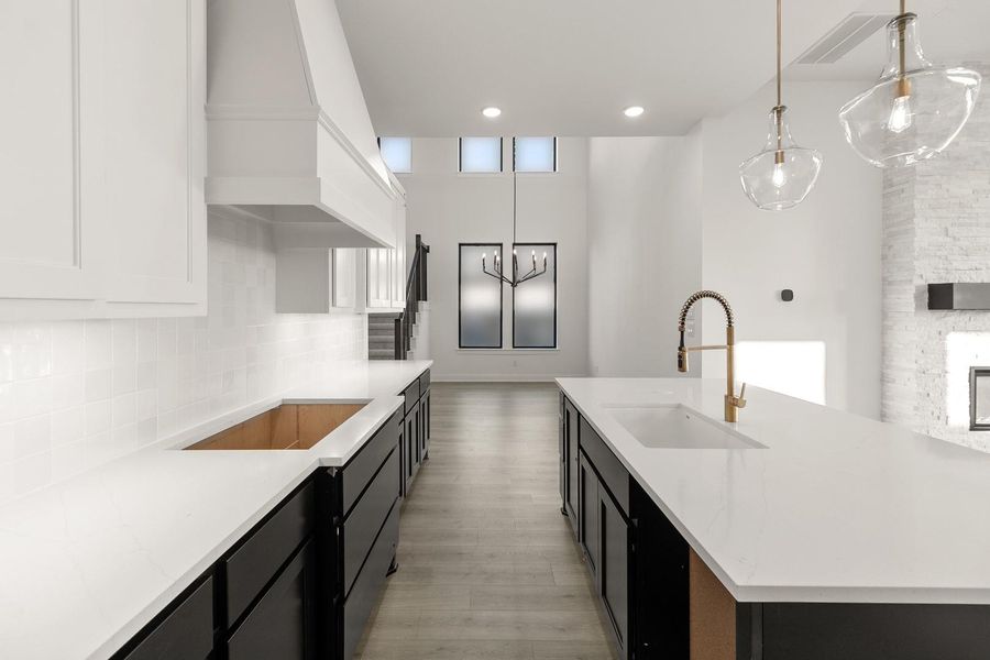 Furnished interior view inside a new home in Everly - 45', Hockley (Image 15).