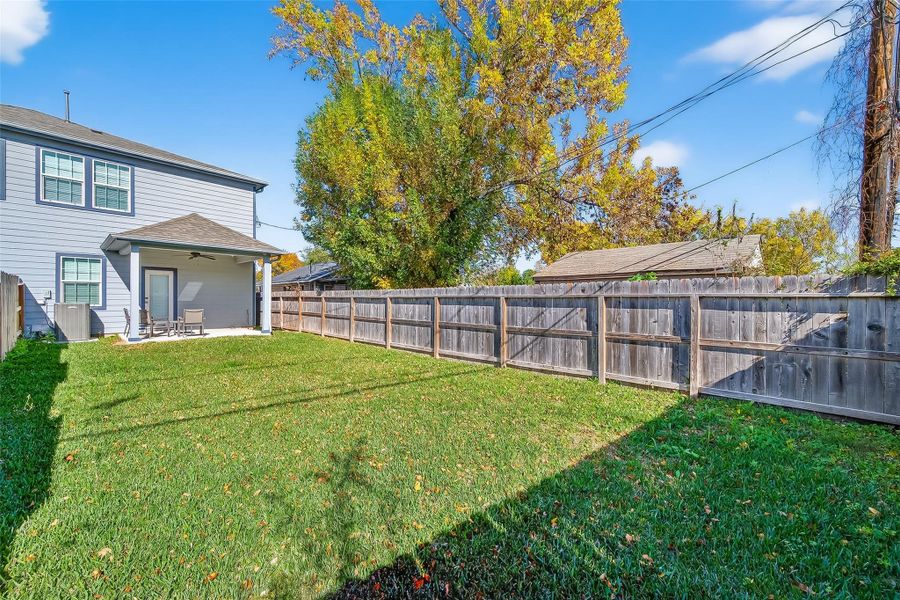 Exterior details and patio area of a home in , Houston (Image 30).