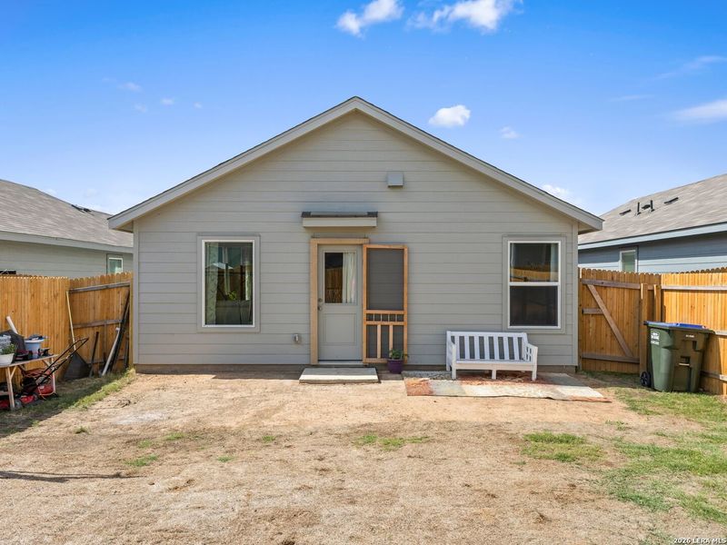 Exterior details and patio area of a home in Rose Valley, Converse (Image 27).