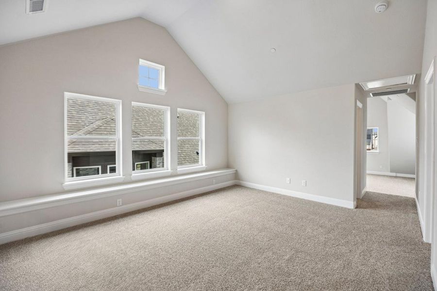 Spacious, unfurnished interior of a new home in Cedar Ridge Estates, Grand Prairie (Image 23).