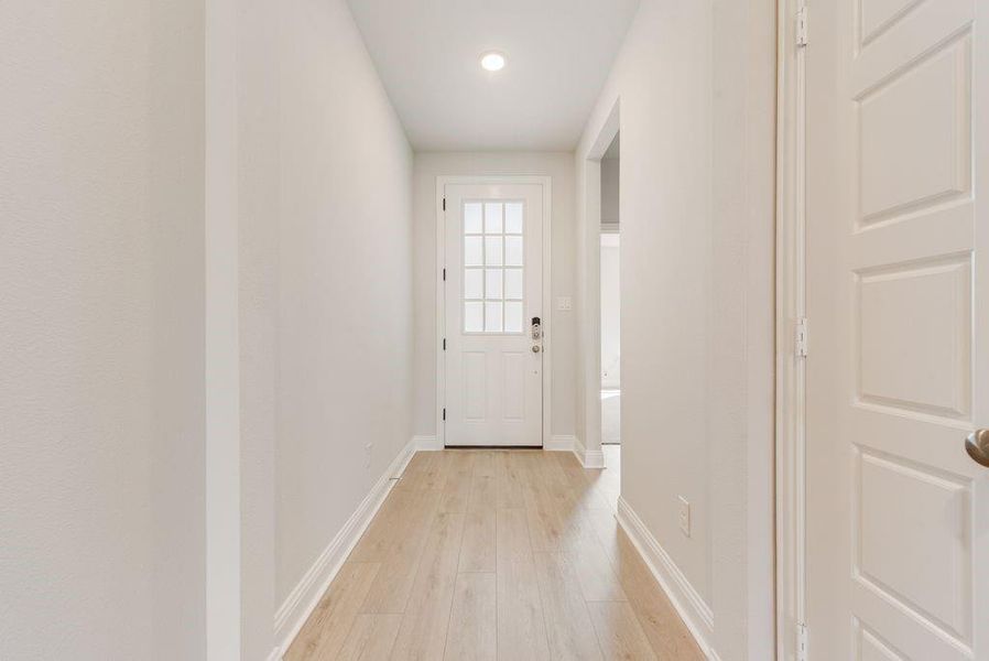 Spacious, unfurnished interior of a new home in Walden Pond, Forney (Image 29).