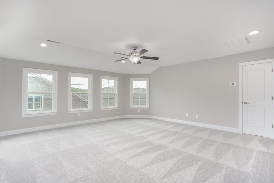 Representative unfurnished interior of a home built from the Kingston by Keystone Homes NC in Weybridge, Burlington (Image 32).