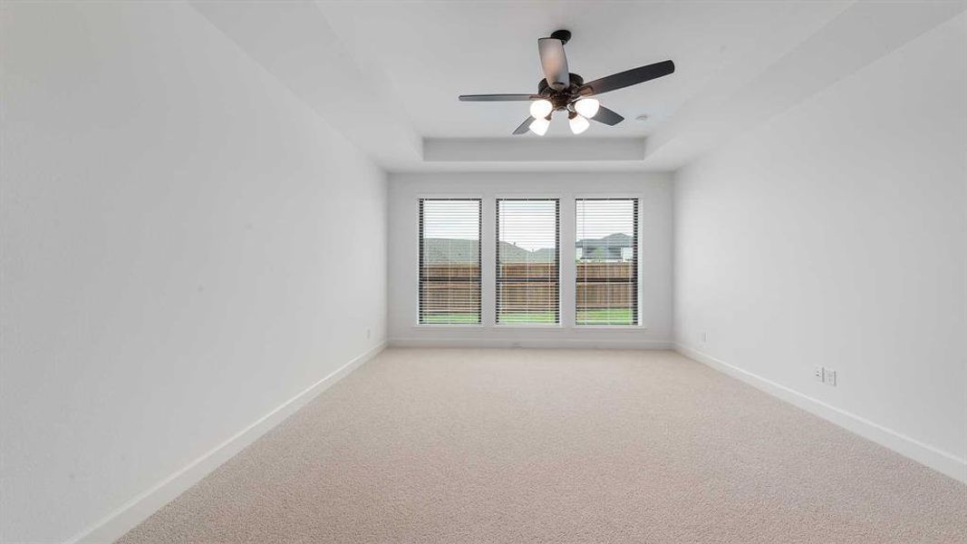 Spacious, unfurnished interior of a new home in Sweetgrass, Haslet (Image 20).