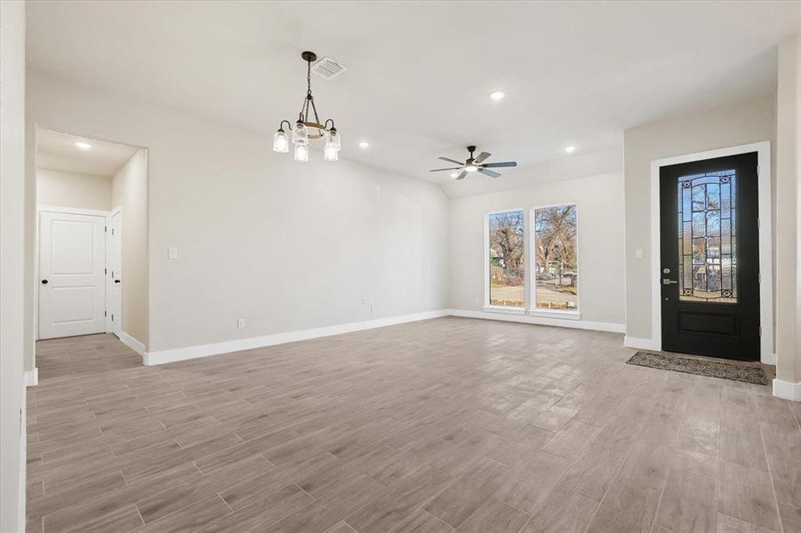 Spacious, unfurnished interior of a new home in , Haltom City (Image 13).