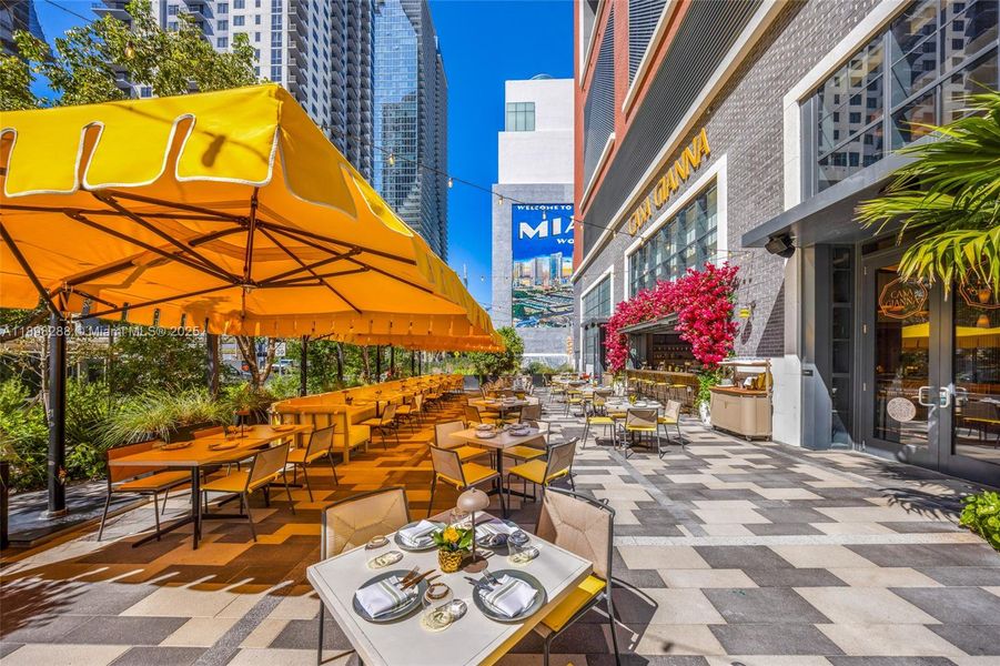 Community amenities in , Miami (Image 50).