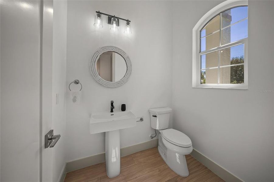 Furnished interior view inside a new home in , Venice (Image 13).