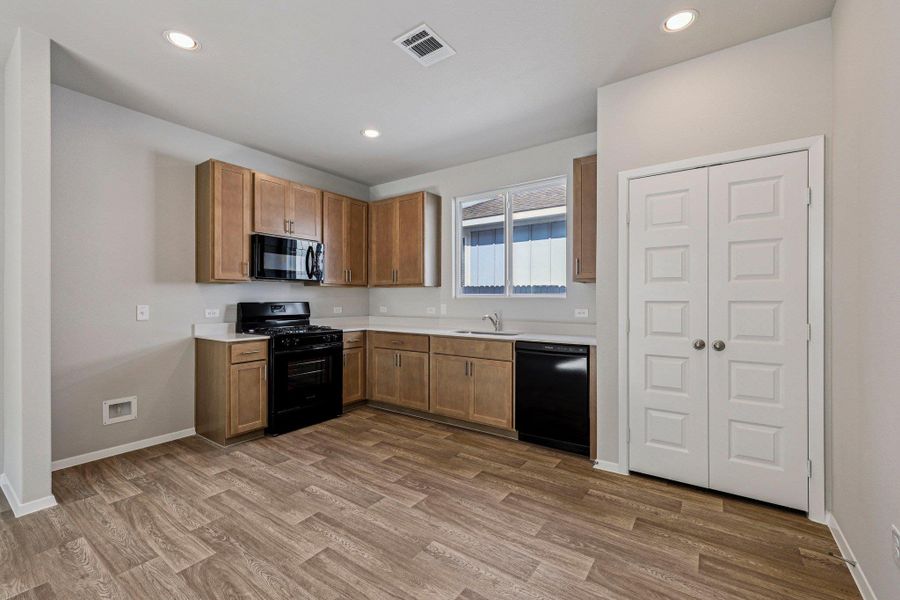 Furnished interior view inside a new home in Harvest Ridge, Elgin (Image 10).