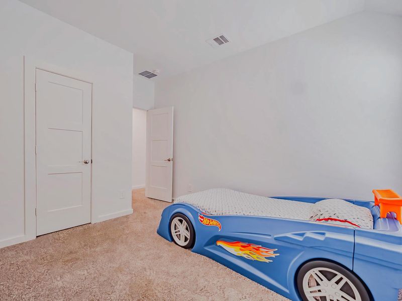 Image 36 of a home in .