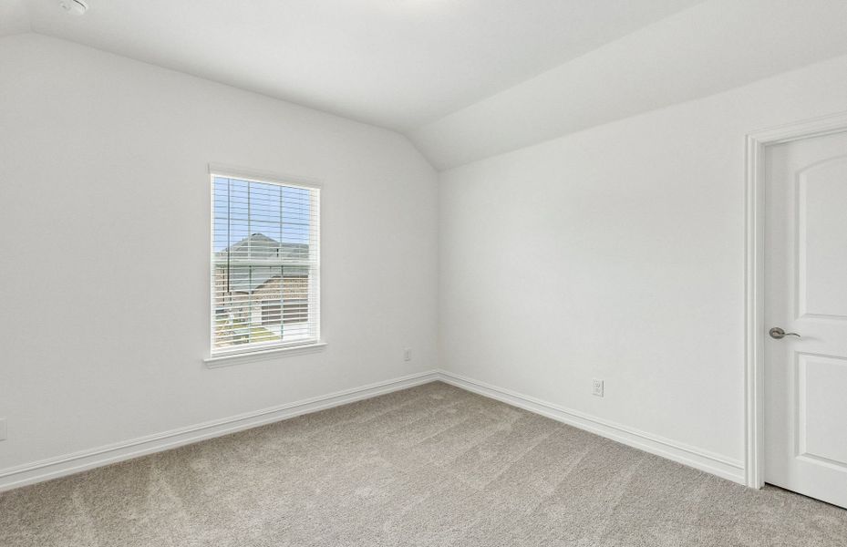 Spacious, unfurnished interior of a new home in Whitewing Trails, Princeton (Image 13).