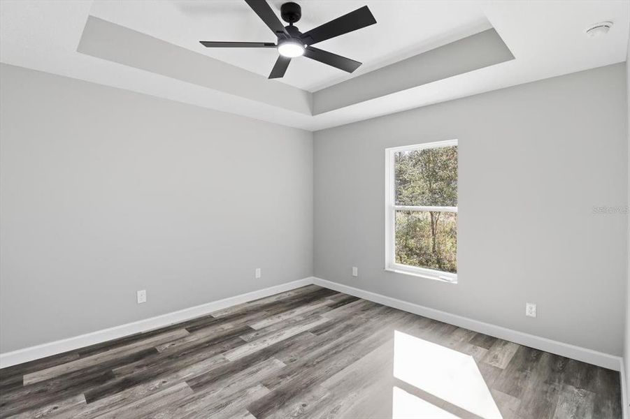 Spacious, unfurnished interior of a new home in , Dunnellon (Image 23).