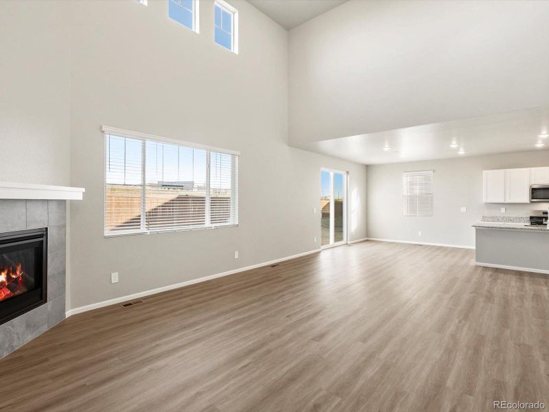 Spacious, unfurnished interior of a new home in , Commerce City (Image 24).