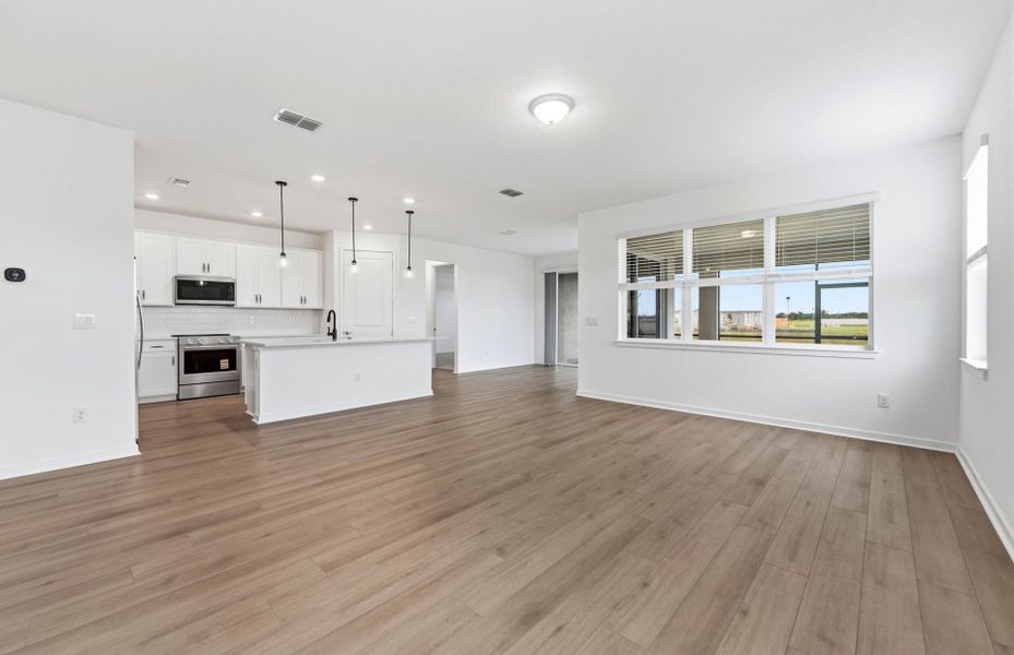 Spacious, unfurnished interior of a new home in Seaire, Parrish (Image 21).