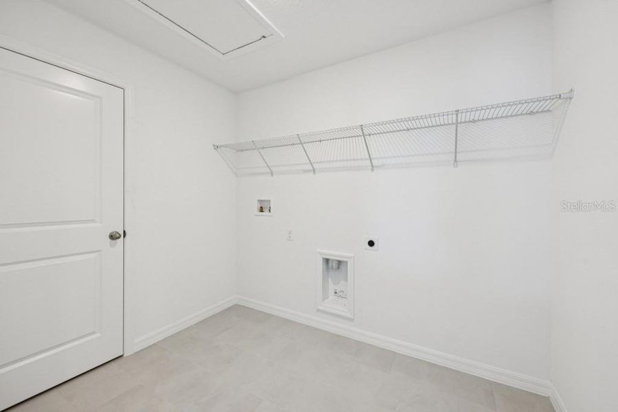 Spacious, unfurnished interior of a new home in Trailside, Mount Dora (Image 19). Spacious, unfurnished interior of a new home in Trailside, Mount Dora (Image 19).