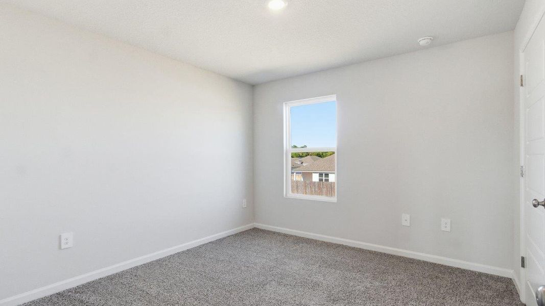 Spacious, unfurnished interior of a new home in Wesley Park, Crawfordville (Image 25).