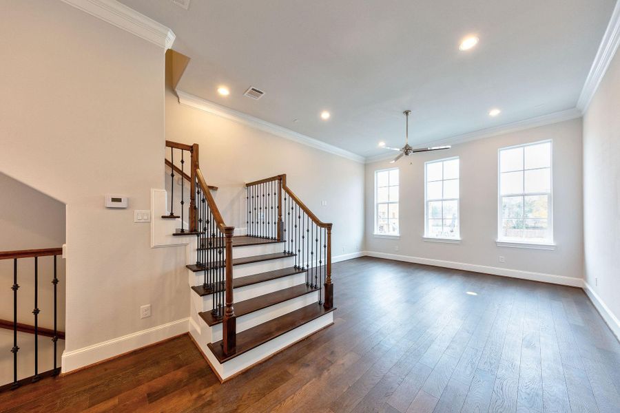 soaring 12ft ceilings and huge wimdows