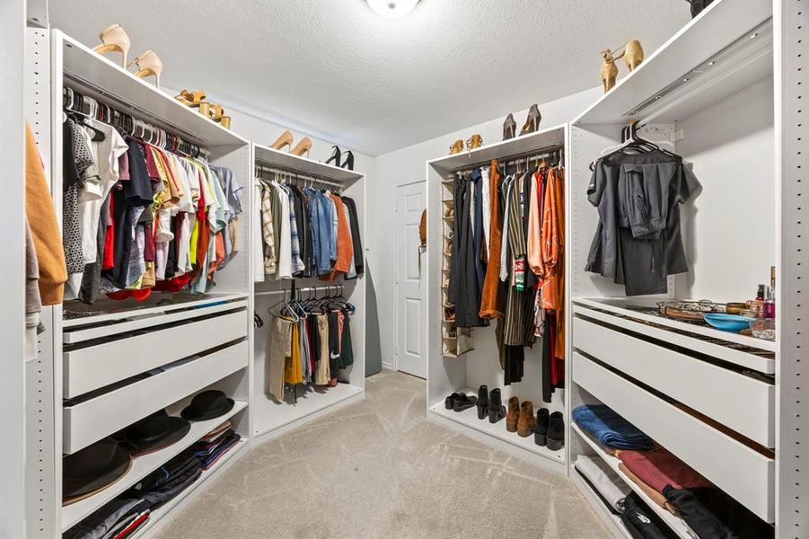 Image 22 of a home in .