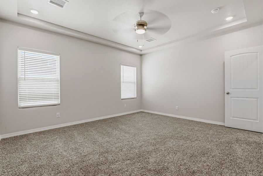 Representative unfurnished interior of a home built from the Poppy by View Homes in Paseos Del Este, El Paso (Image 19).